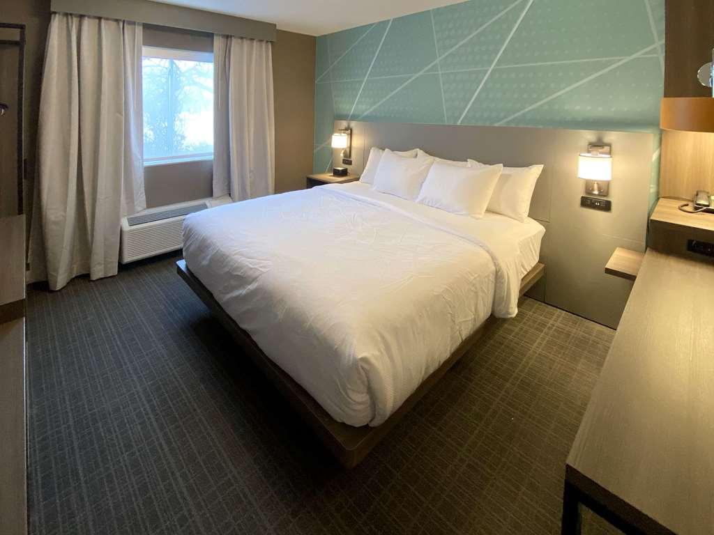 Comfort Inn & Suites Saratoga Springs Quarto foto